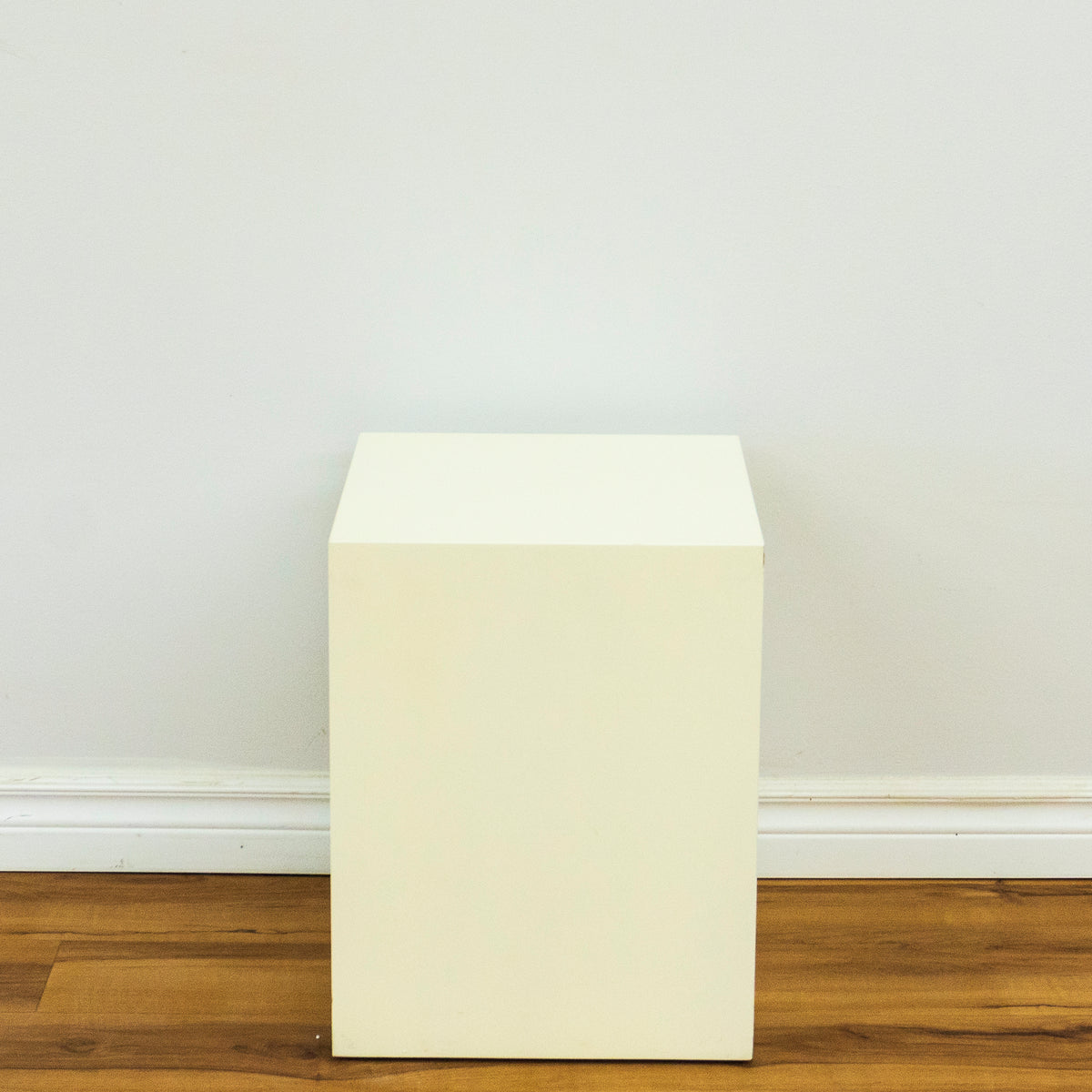 18" x 14" White Side Stool