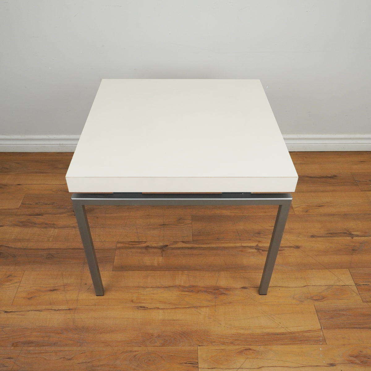 24-inch Square Top Side Table in Sutton White