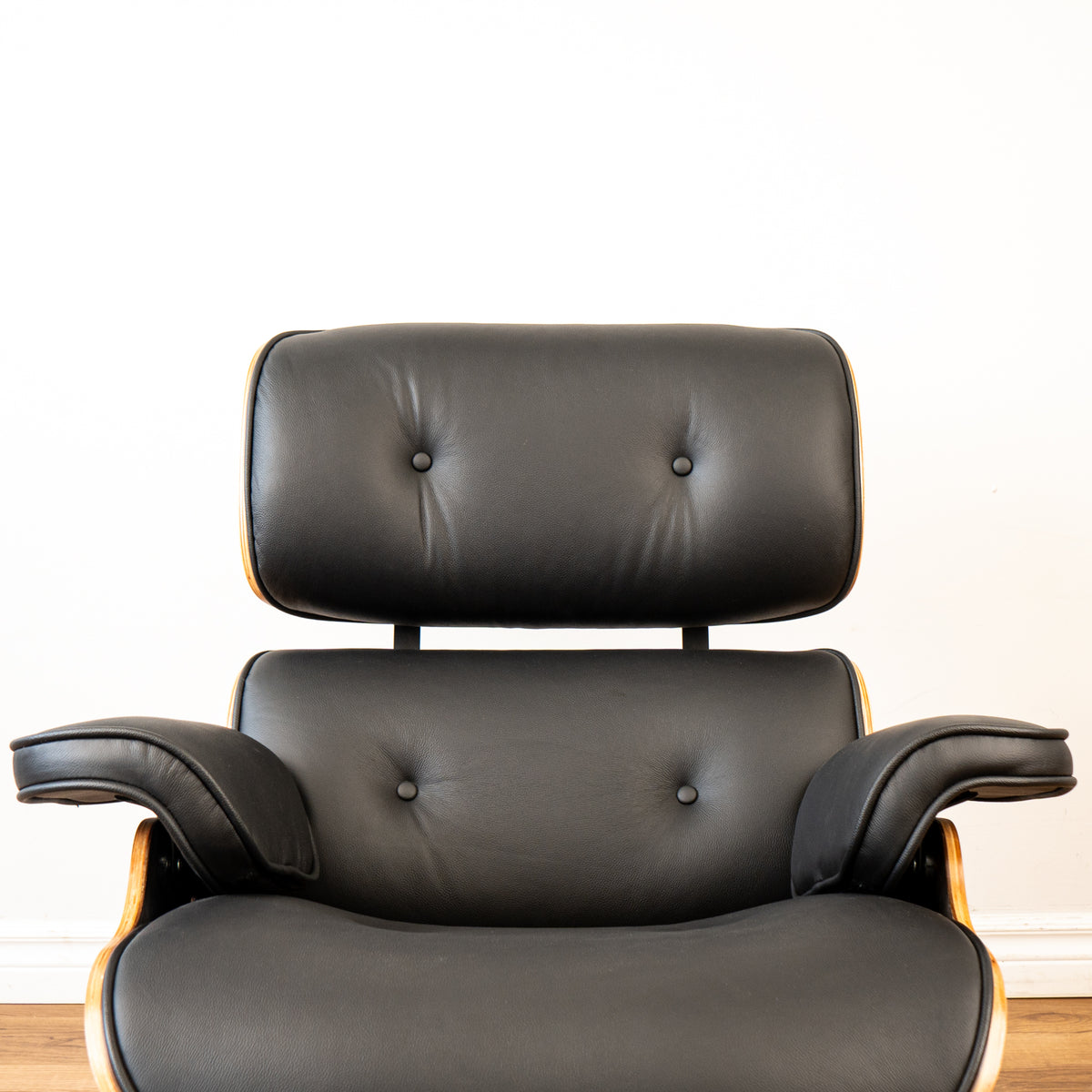 EARL Top Grain Leather Chair - Black/Wood