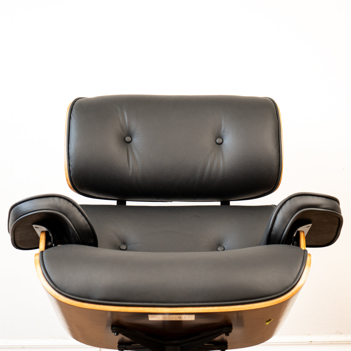 EARL Top Grain Leather Chair - Black/Wood