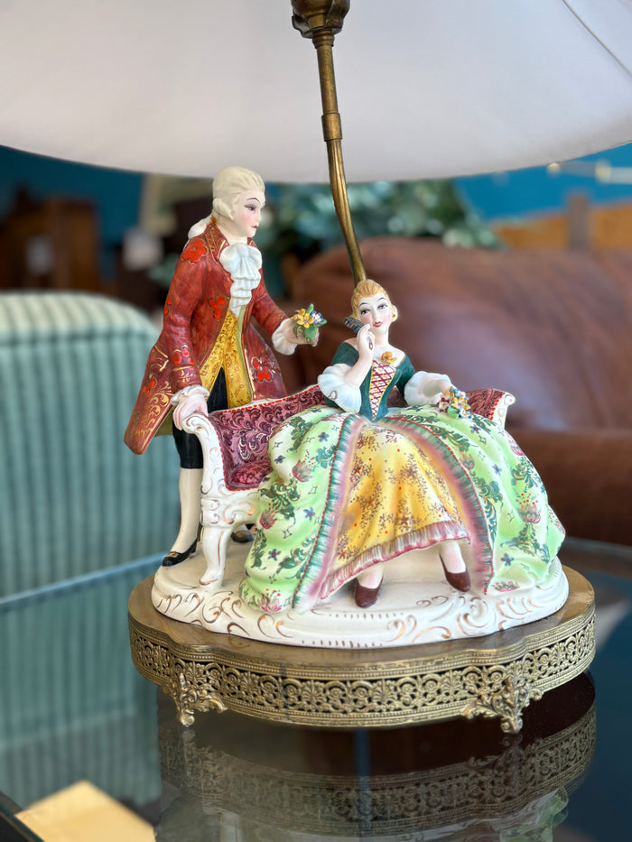 VINTAGE M & R Capodimonte Hand Painted Italy Porcelain Courting Lamp