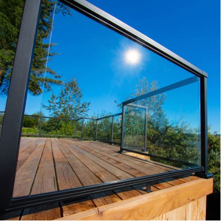 Peak RailBlazers Aluminum Deck Railing with Tempered Glass Panel Kit