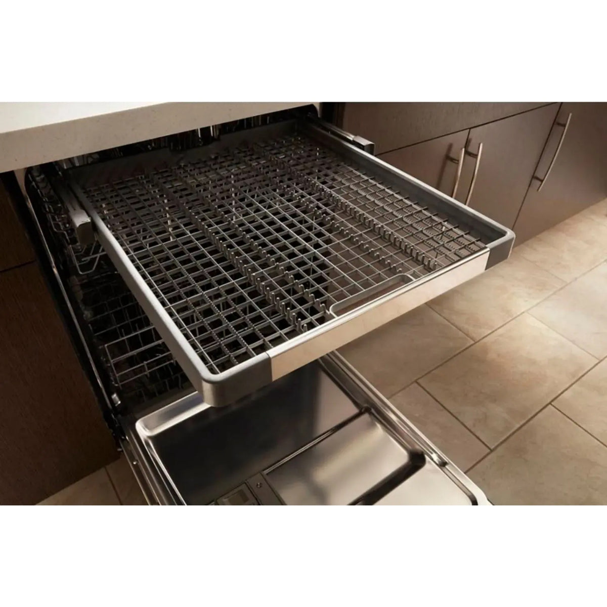 24-Inch Whirlpool Built-In Dishwasher, SS - WDF560SAFM2