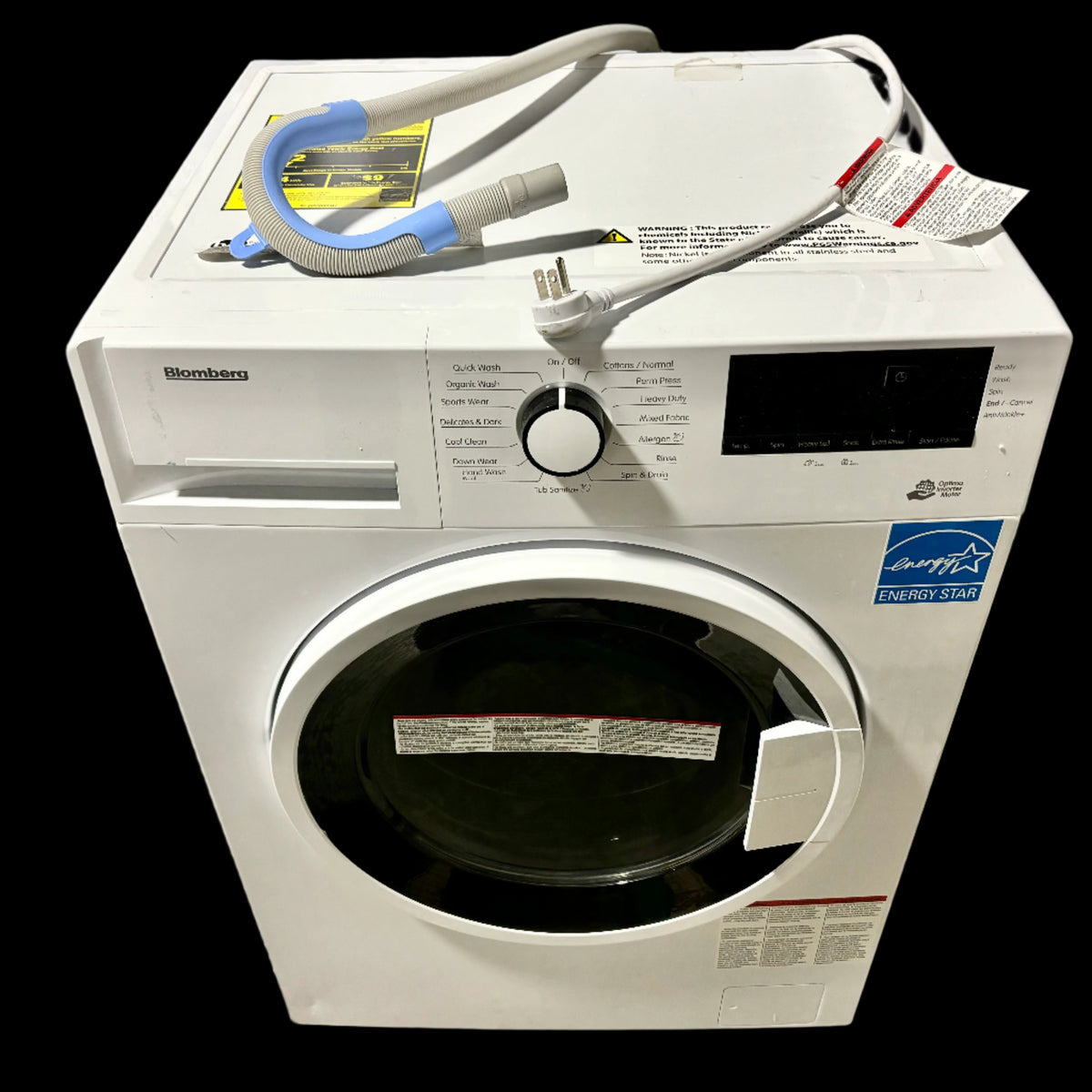 WM72200W-Blomberg-24-Inch-White-Compact-Front-Load-Washer-habitat-restore-gta-72

