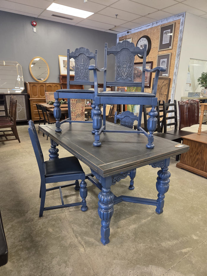 Blue Detailed Dining Set