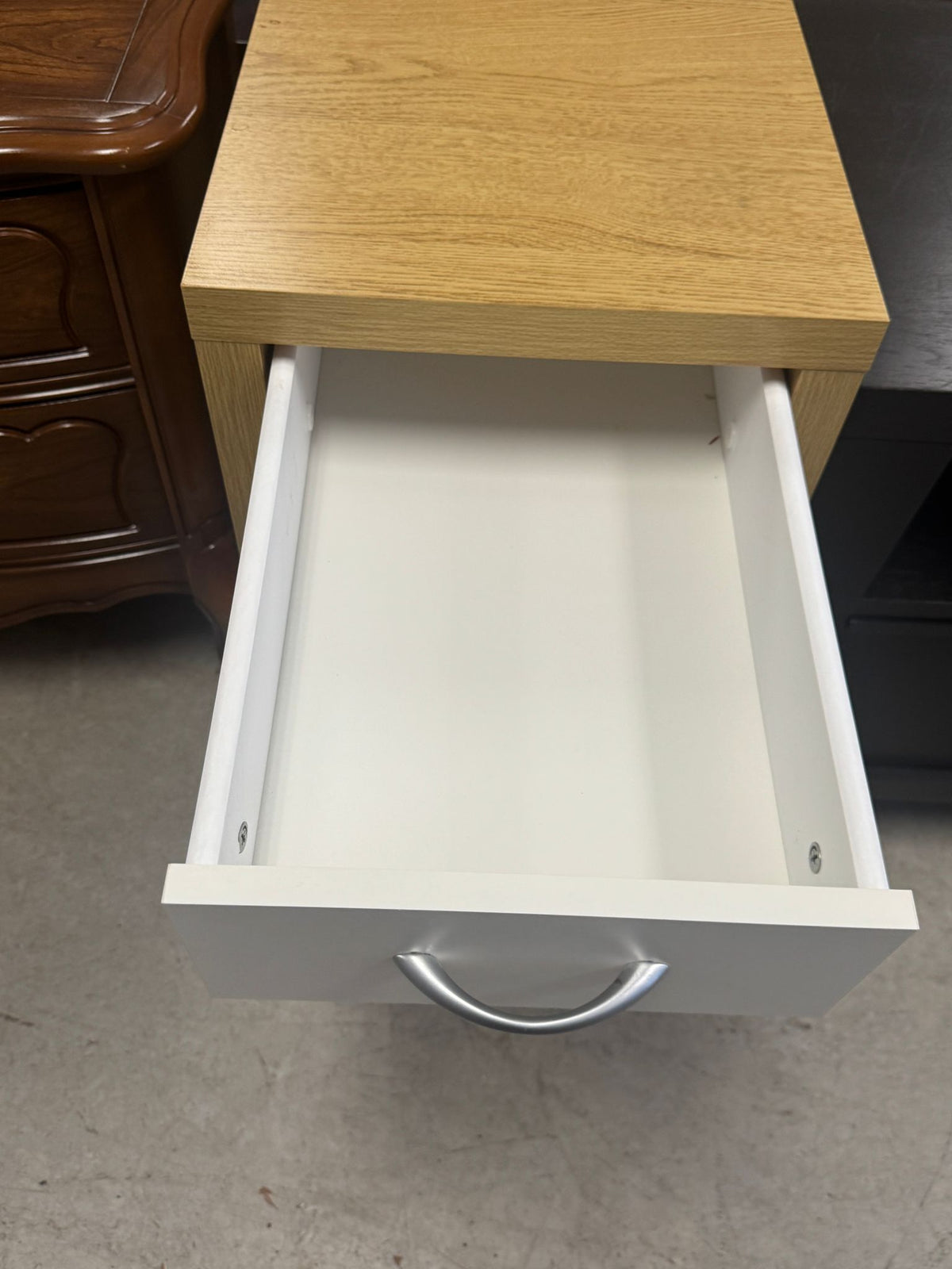 14"W 1-Drawer Nightstand