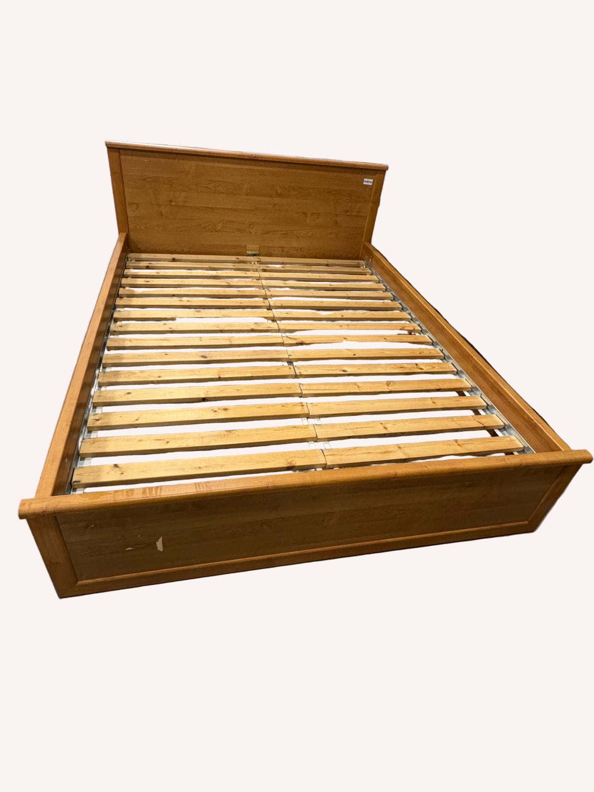 64.5"W Queen Size Wooden Bedframe