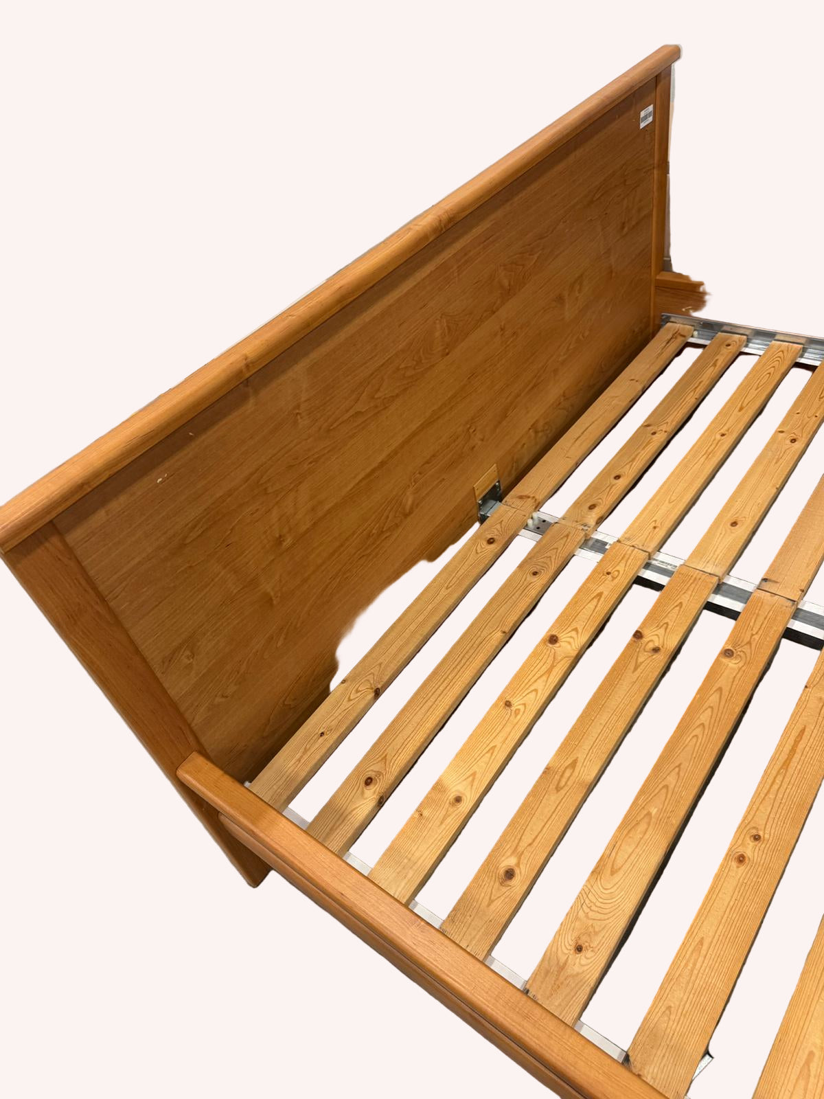 64.5"W Queen Size Wooden Bedframe