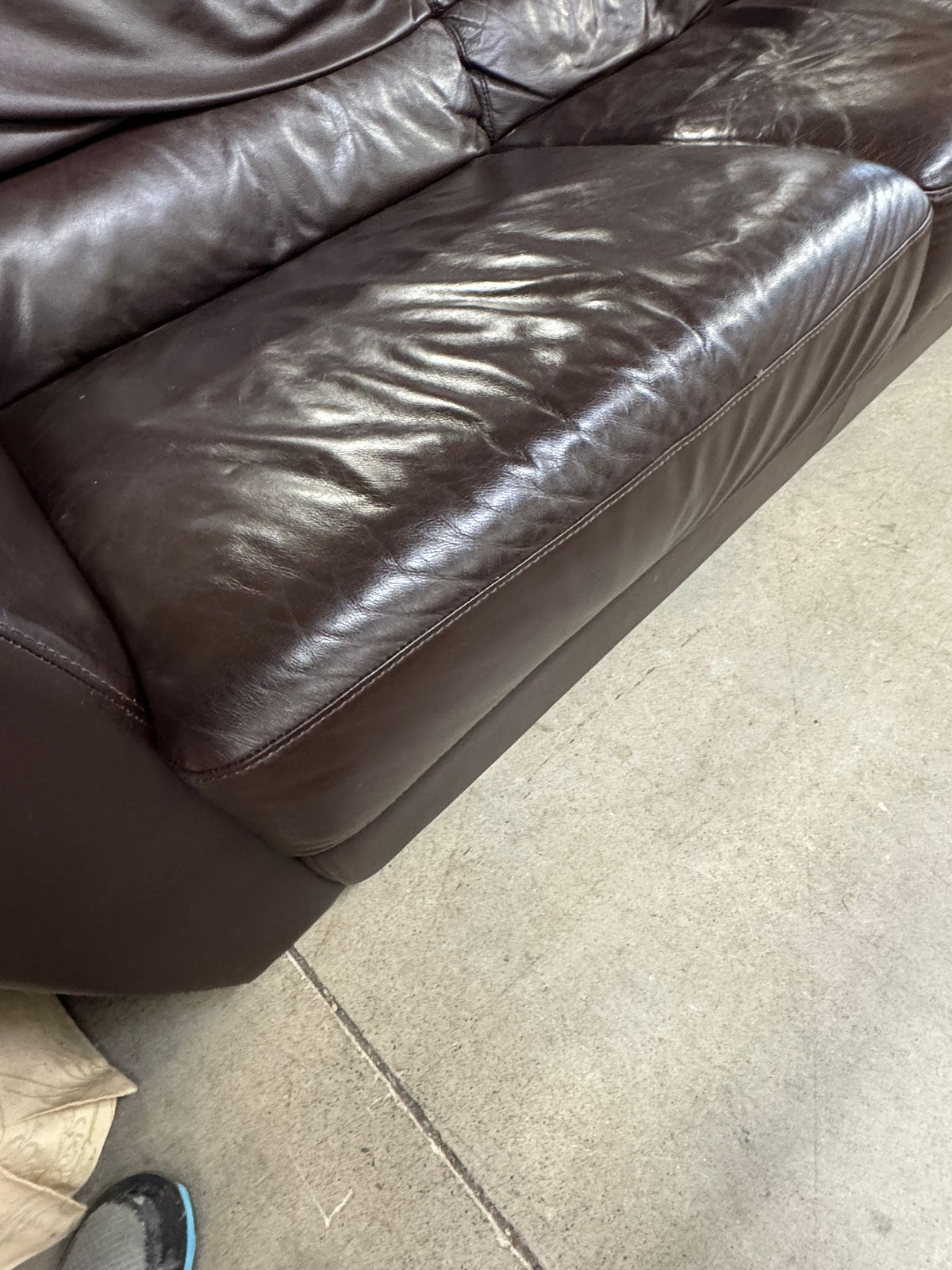 71"W 2-Seater Leather Couch