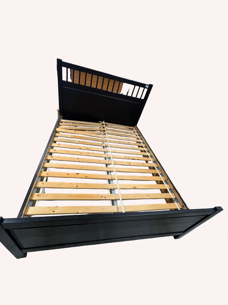 64"W Queen Size Wooden Bedframe