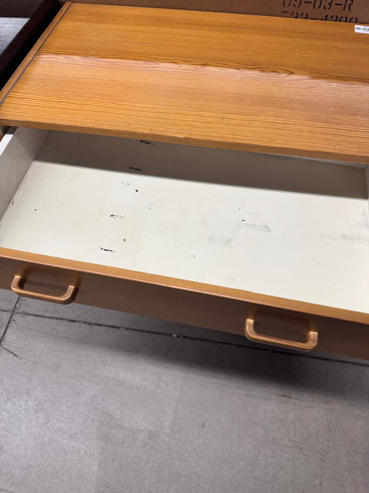 31.5"W 4-Drawer Wooden Dresser