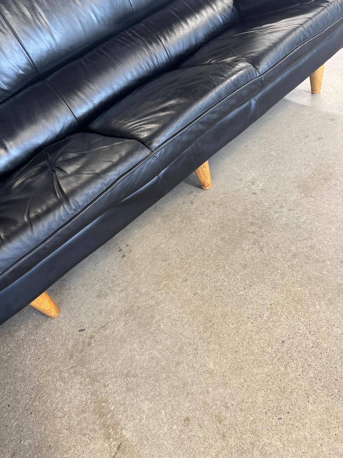 80.5"W Black Leather 3-Seater Couch