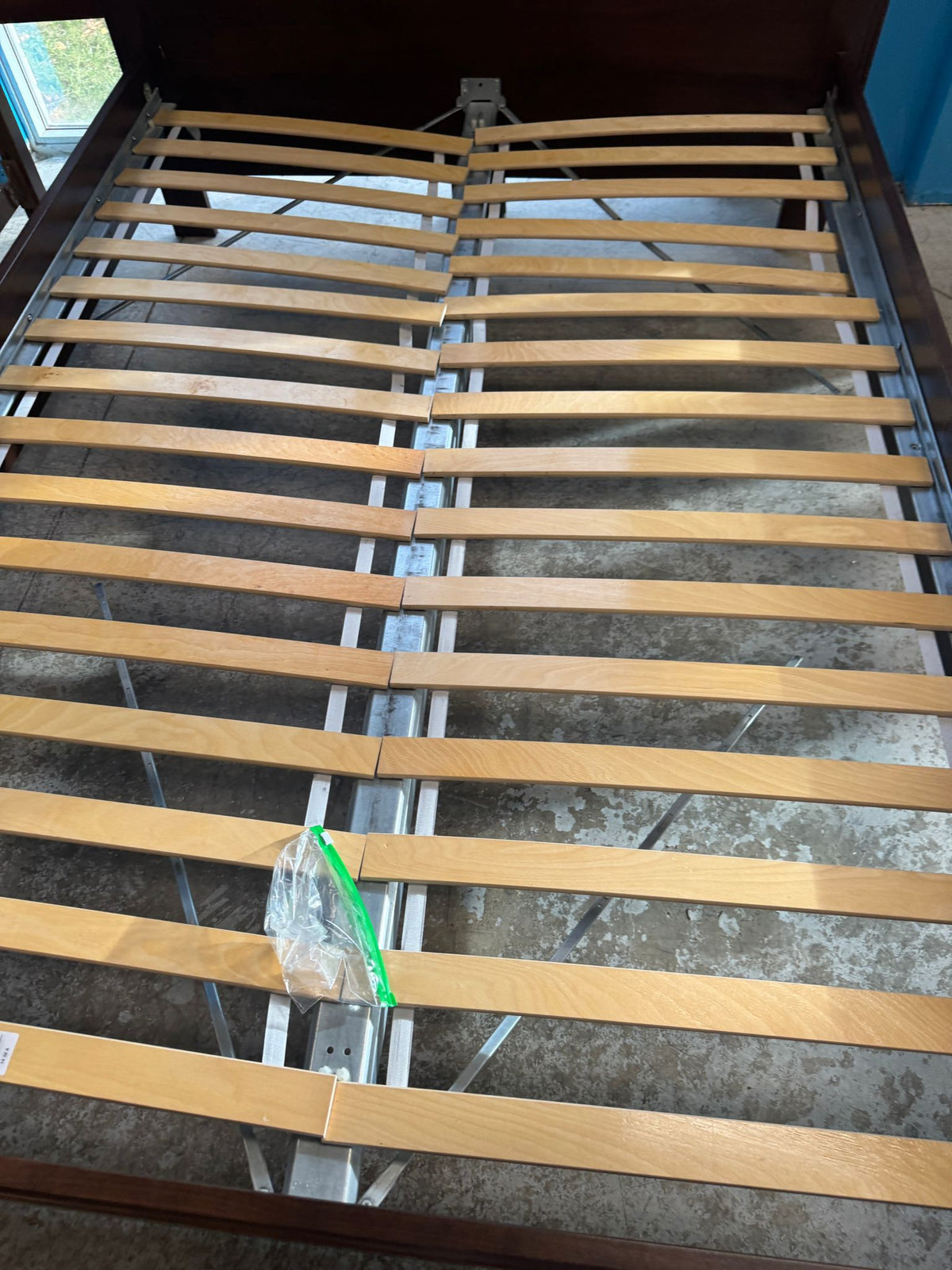 59"W Double/Queen Bedframe