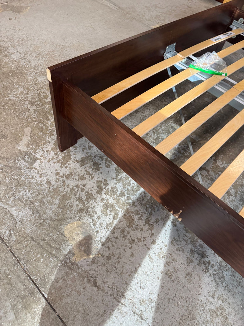 59"W Double/Queen Bedframe