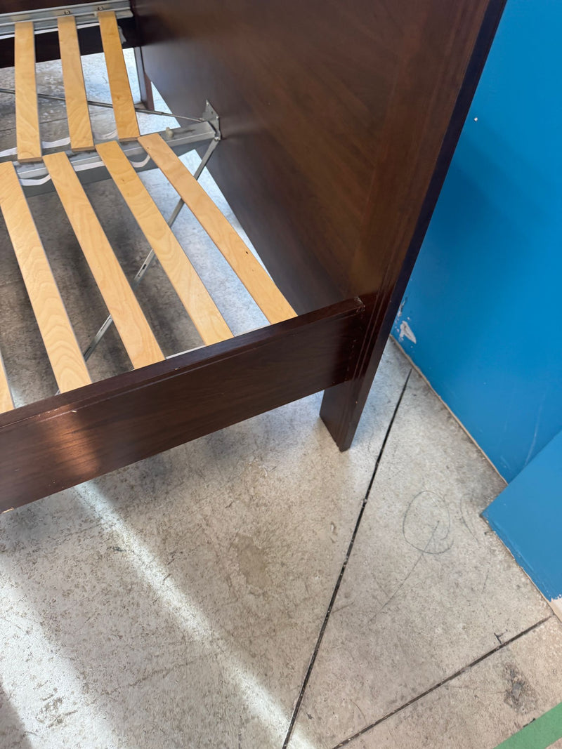 59"W Double/Queen Bedframe