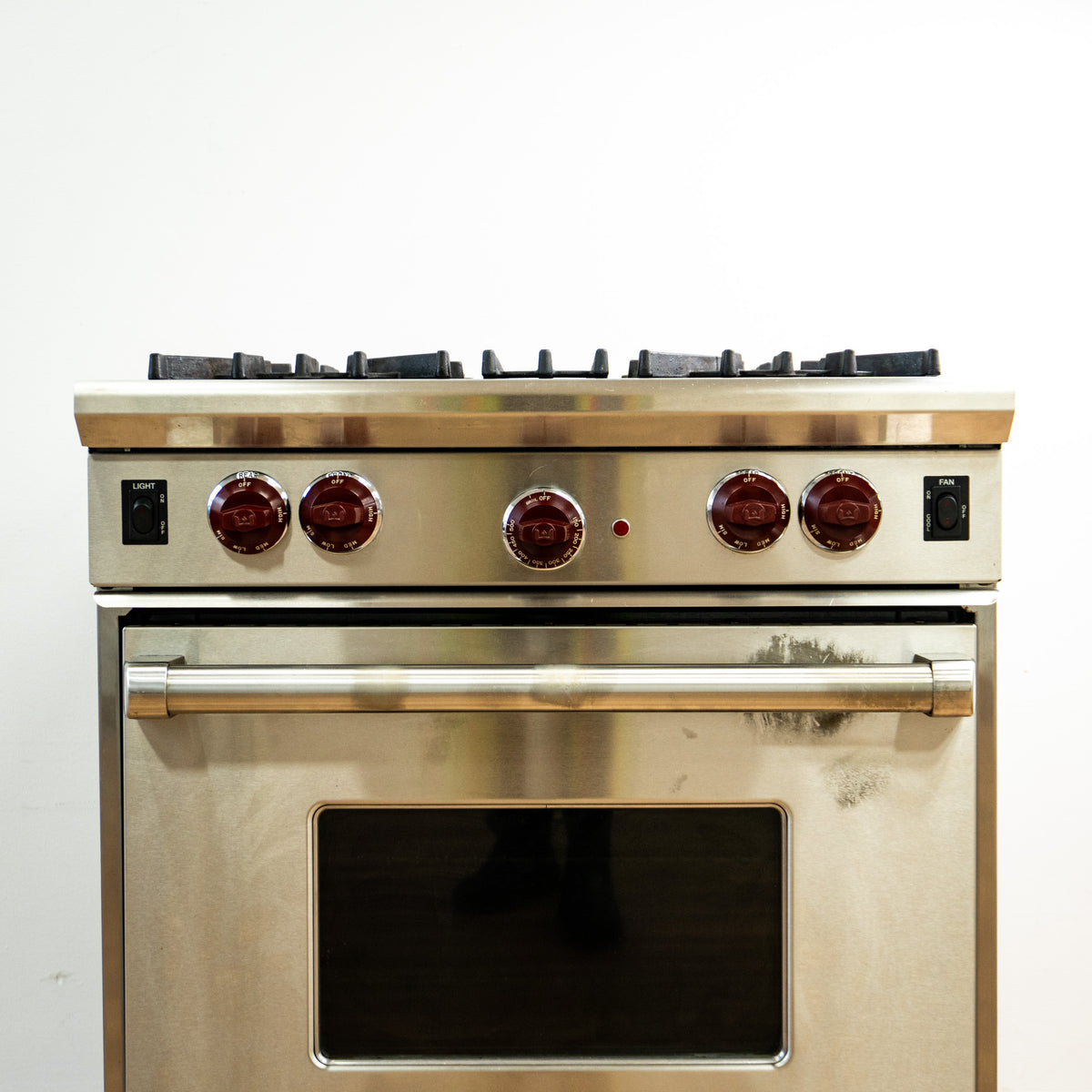 30 Inch Pro-Style Gas Range with 4 Burners: Stainless Steel, Natural Gas