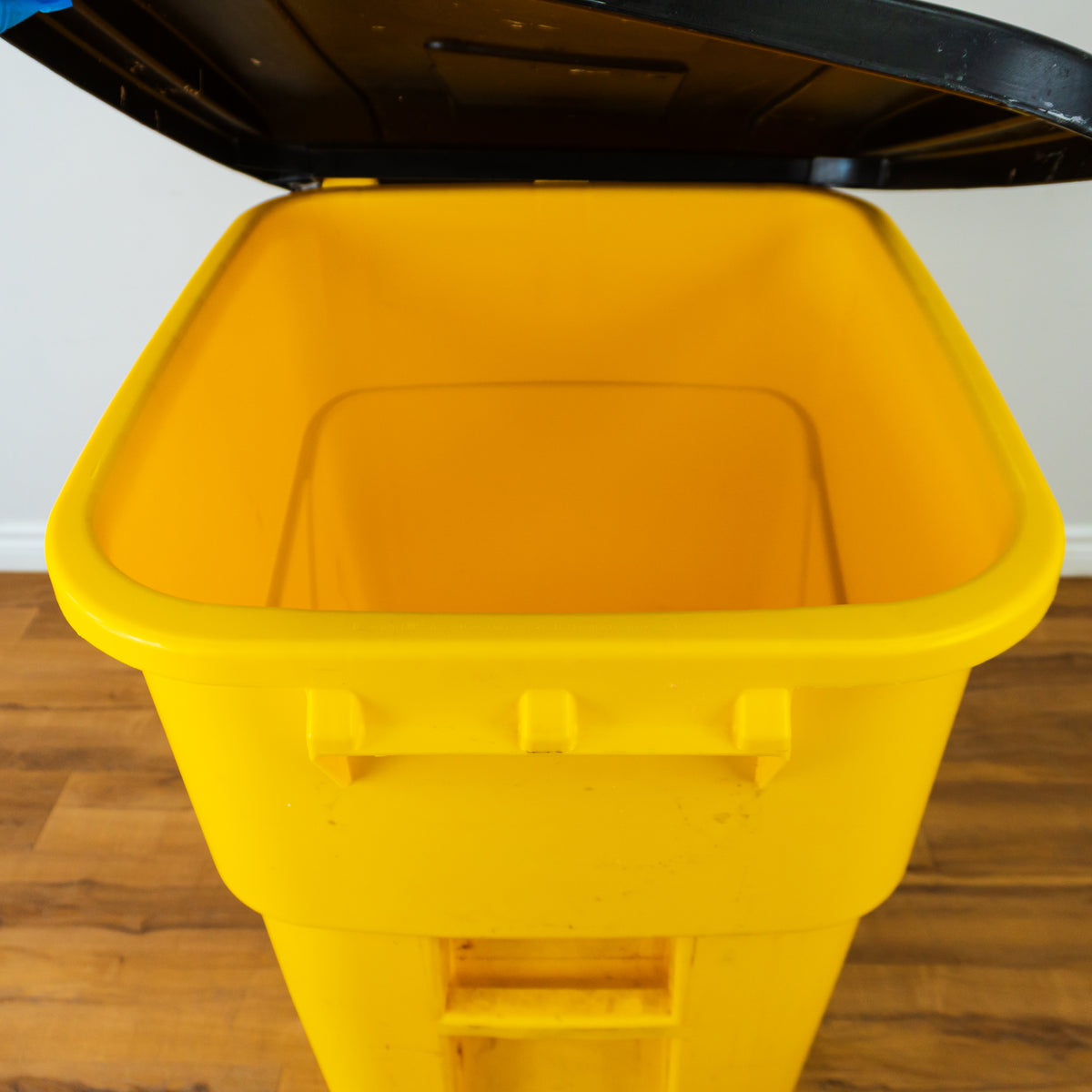 Yellow Rubbermaid Trash Can with Wheels -  50 Gallon