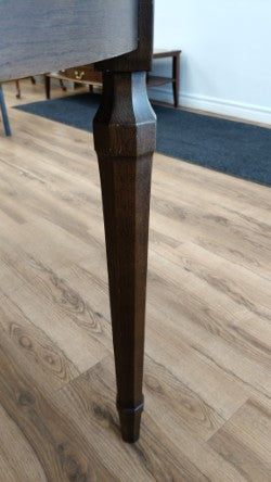 Extendable Dining Table