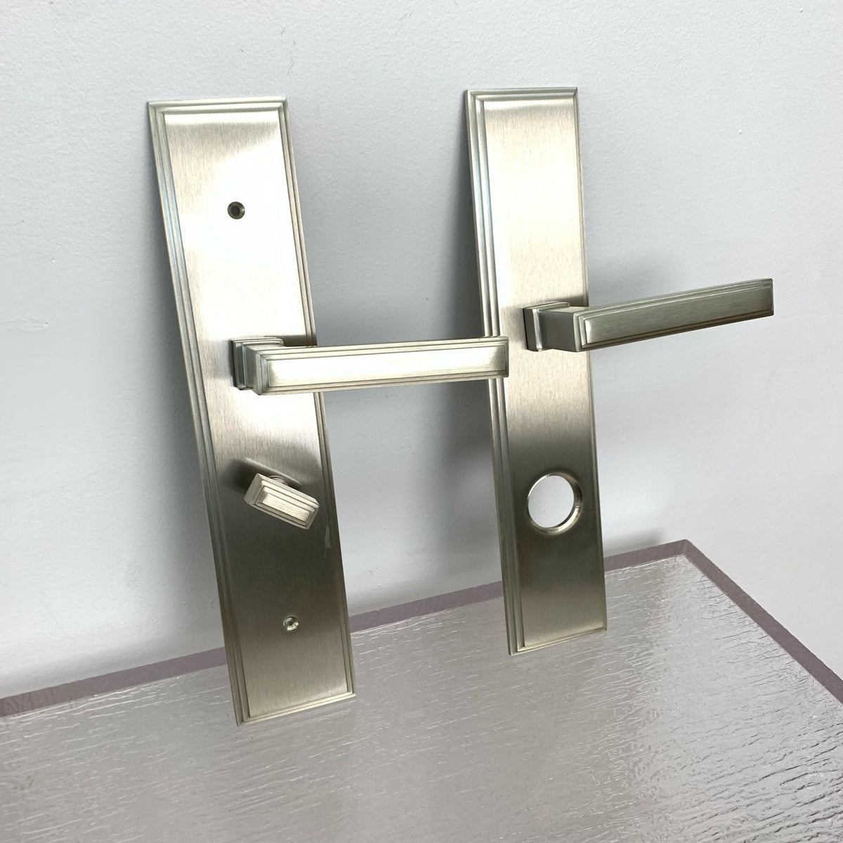 Baltimore Stepped Escutcheon Door Entry Set in Satin Nickel 8525BALUS15