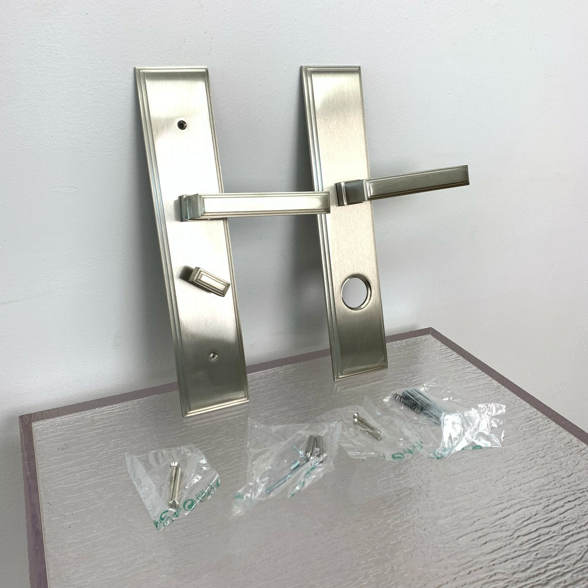 Baltimore Stepped Escutcheon Door Entry Set in Satin Nickel 8525BALUS15