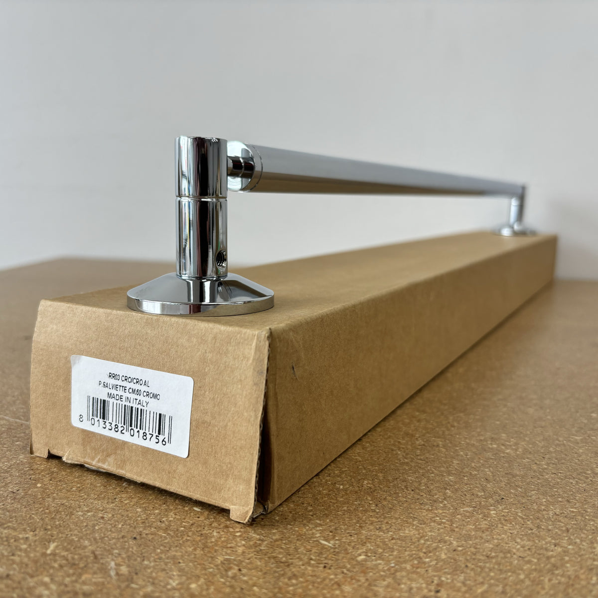 24-Inch Morgan Towel Bar in Polished Chrome, RR03