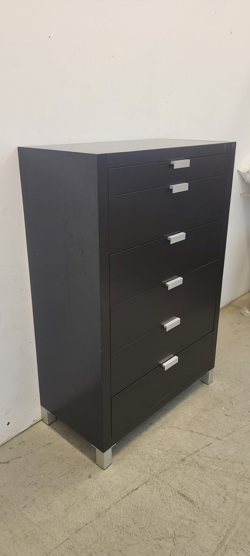 54.5" Black 6-Drawer Dresser