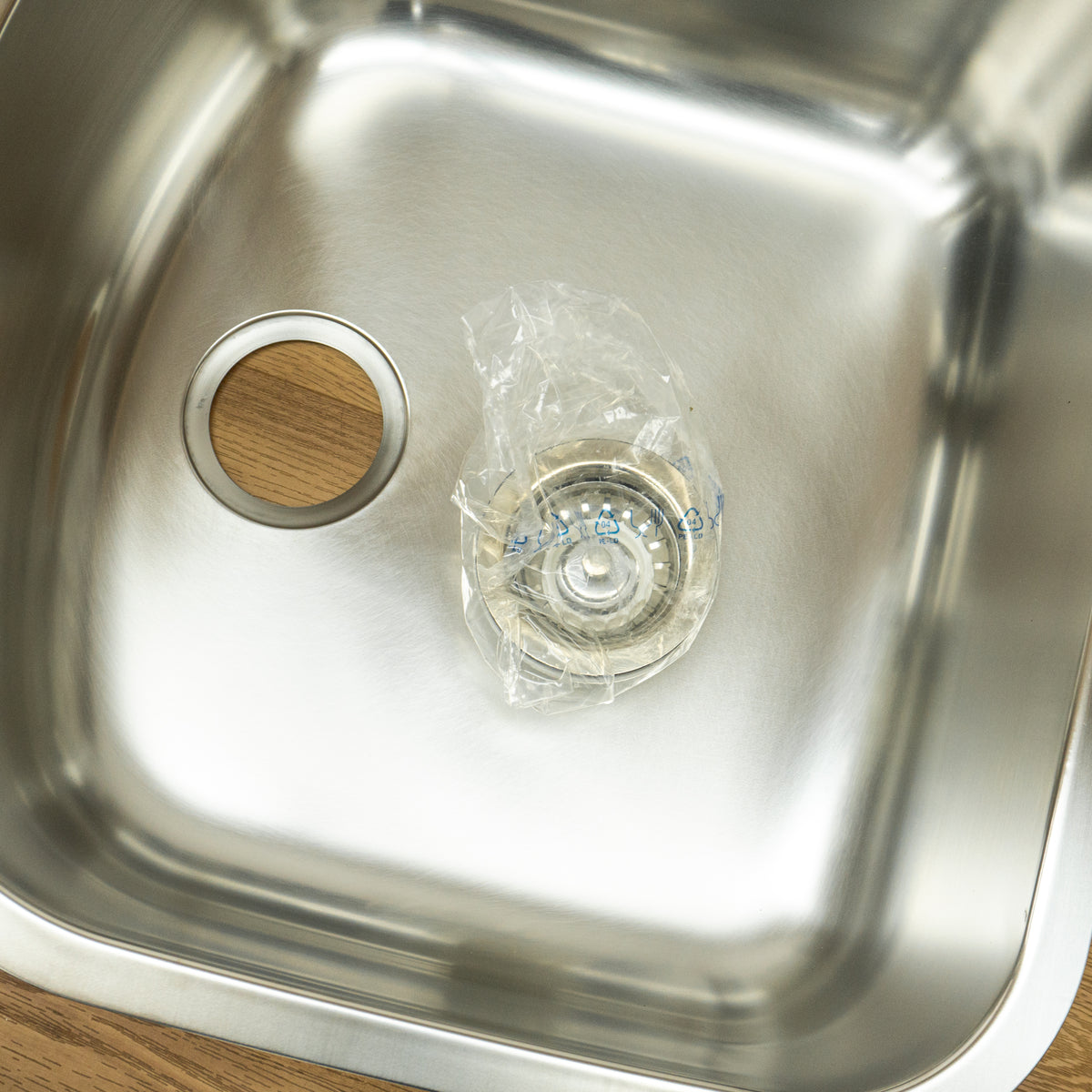 Wave U 1-Bowl Undermount Stainless Steel Sink