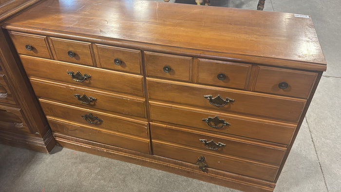 6 Drawers warm Wooden Dresser