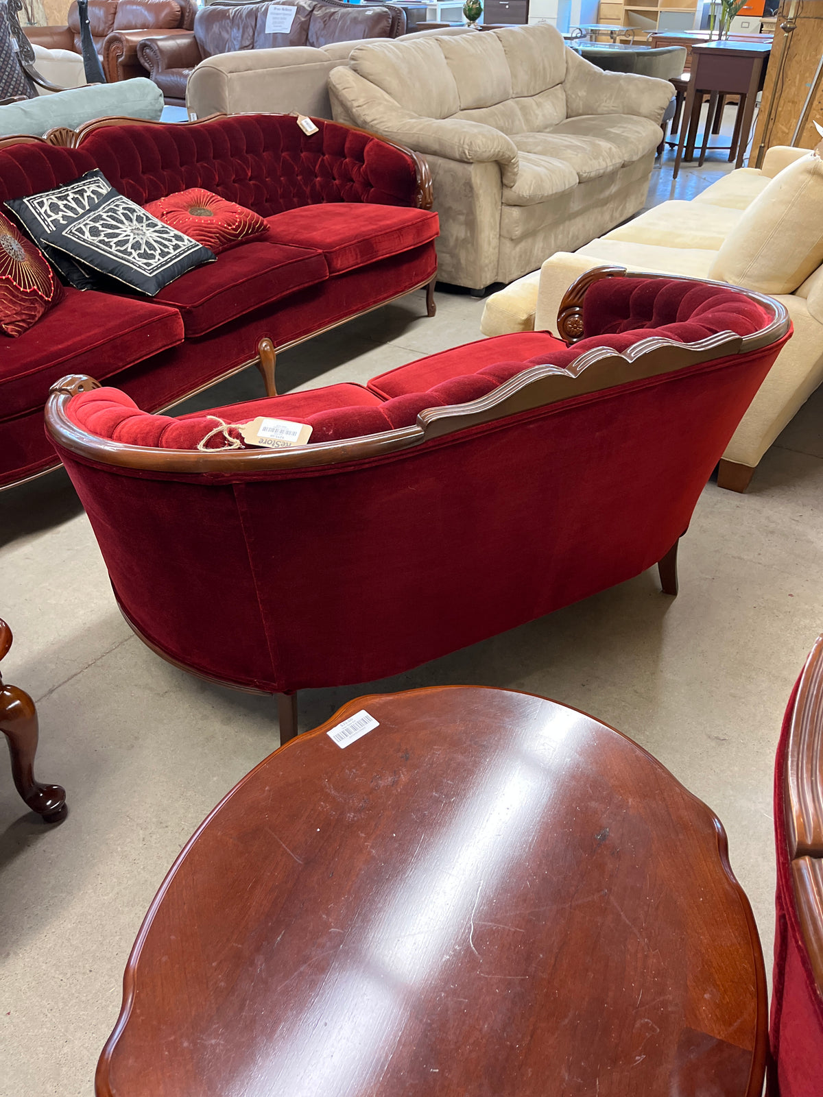 57"W French Provincial Love Seat
