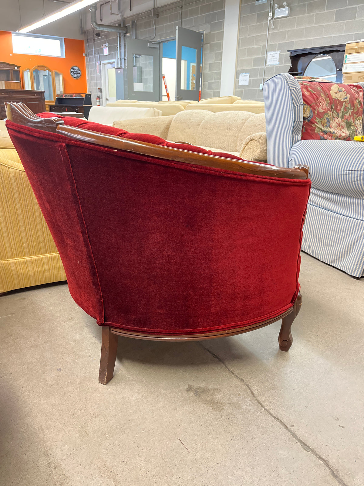36"W French Provincial Arm Chair