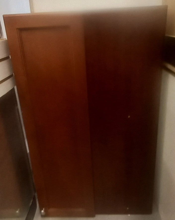 Set of 15 Kitchen Cabinets in Light Brown