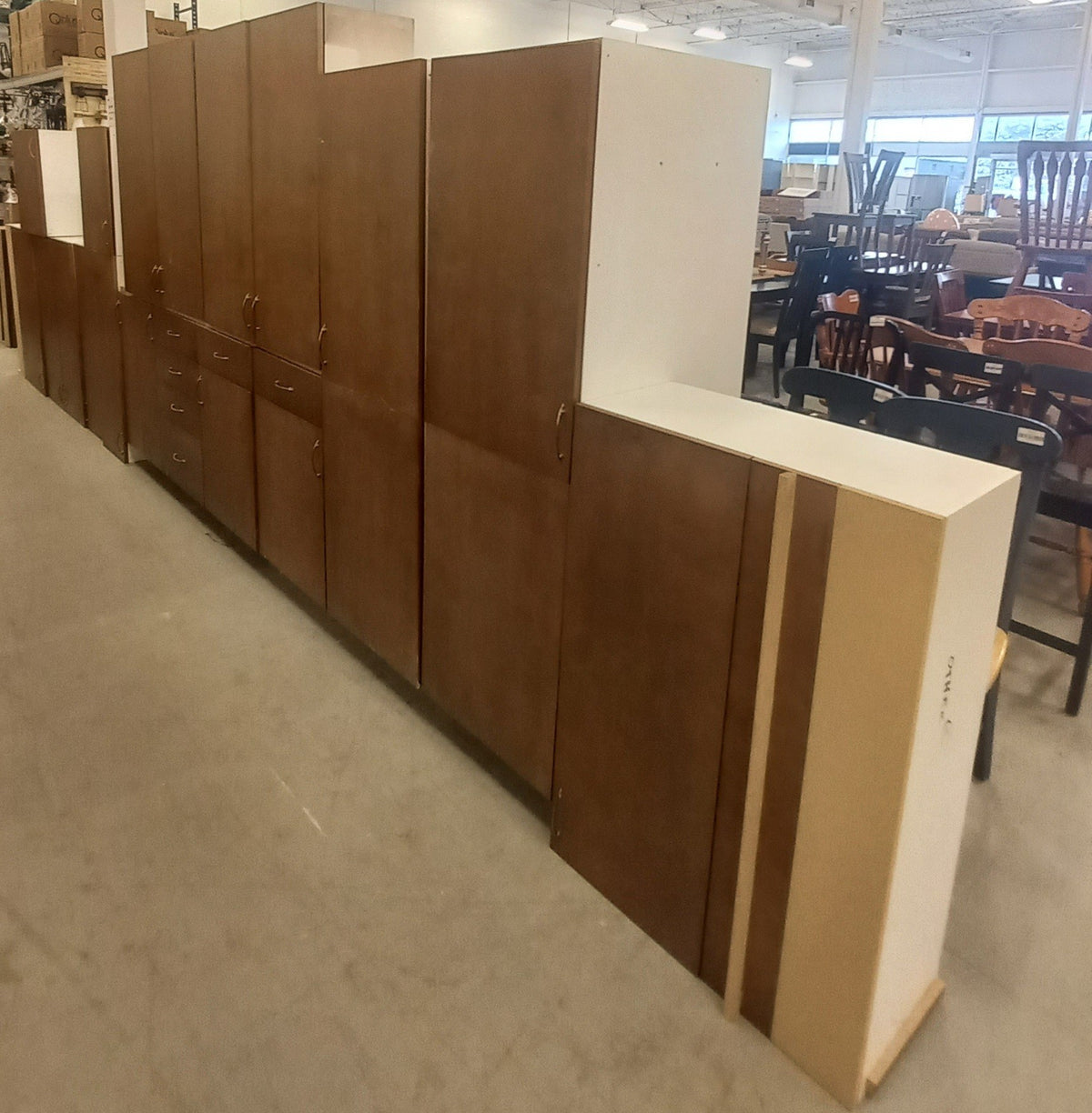 16 Cabinet Kitchen Set in Brown