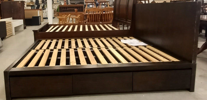 West Elm Queen Bedframe With 6 Storage Drawers