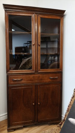 Wooden Corner Display Hutch