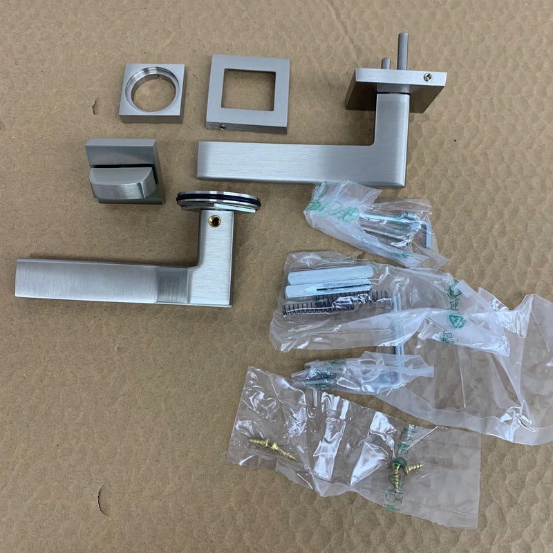 Edmonton Privacy Door Lever Set - Left Hand, Satin Nickel 8025EDM