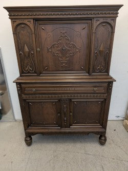 Vintage Jacobean Style Buffet And Hutch