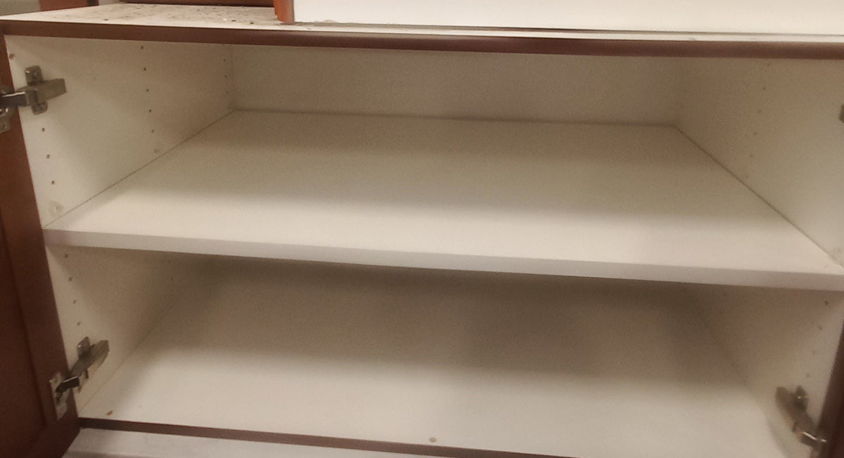 Set of 15 Kitchen Cabinets in Light Brown