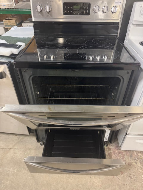 Frigidaire Electric Stove