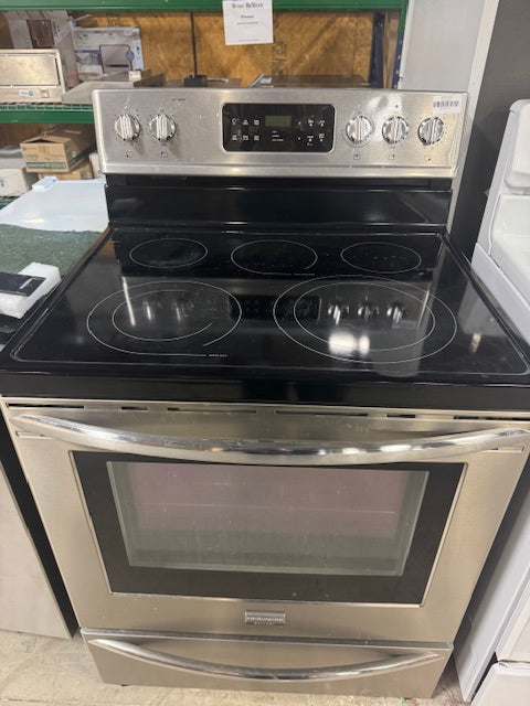 Frigidaire Electric Stove