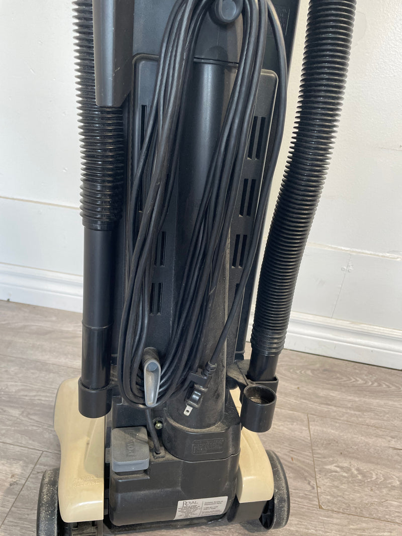 Dirt Devil 12 amp Beige Vacuum Cleaner