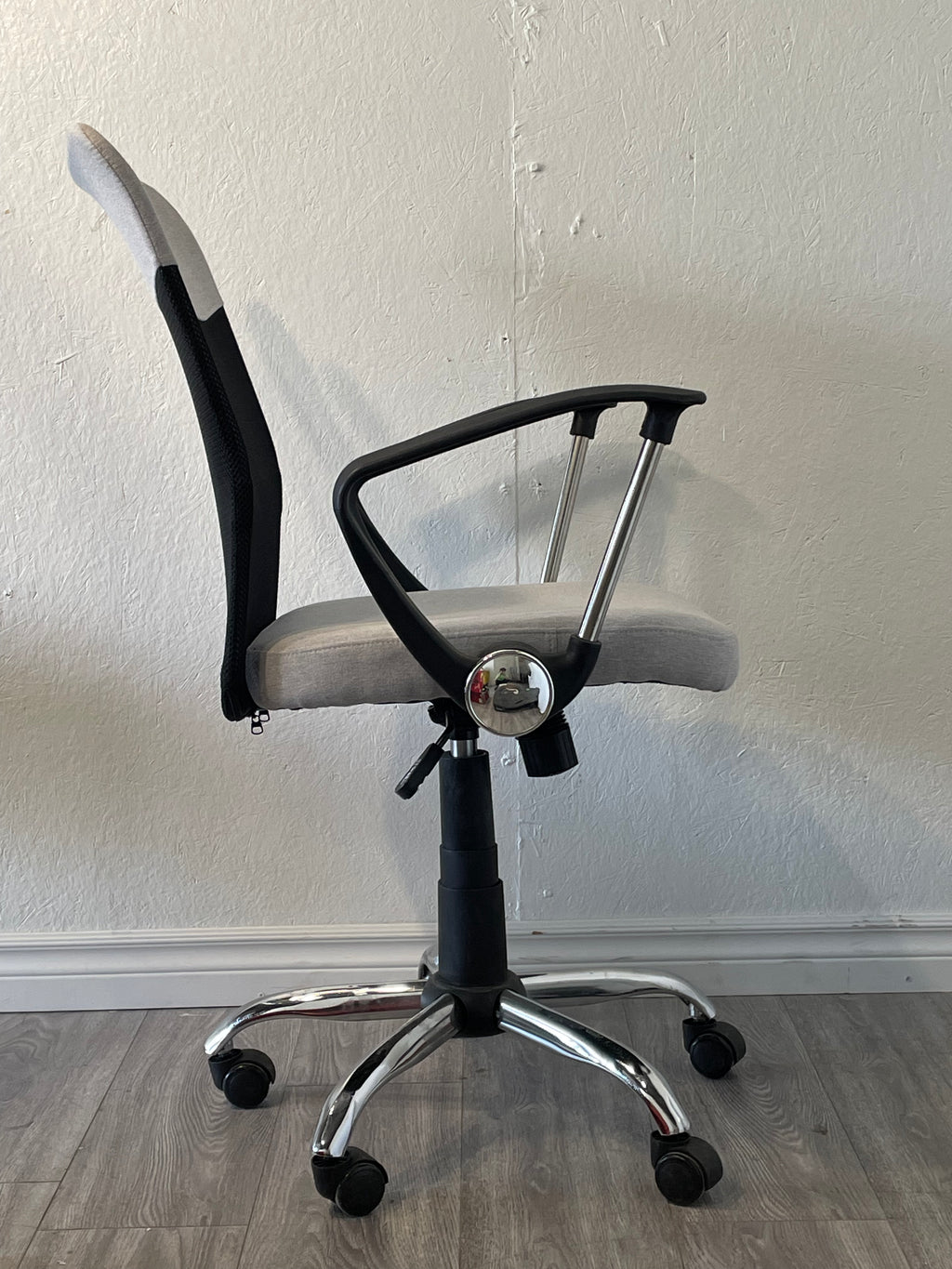 Grey Adjustable Office Chair