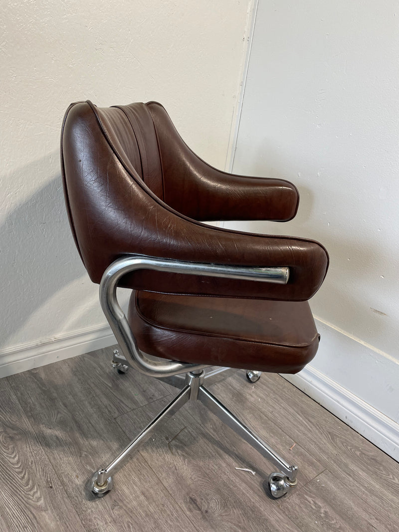 Set of 4 - Vintage Brown Leather Swivel Chairs with Wheels