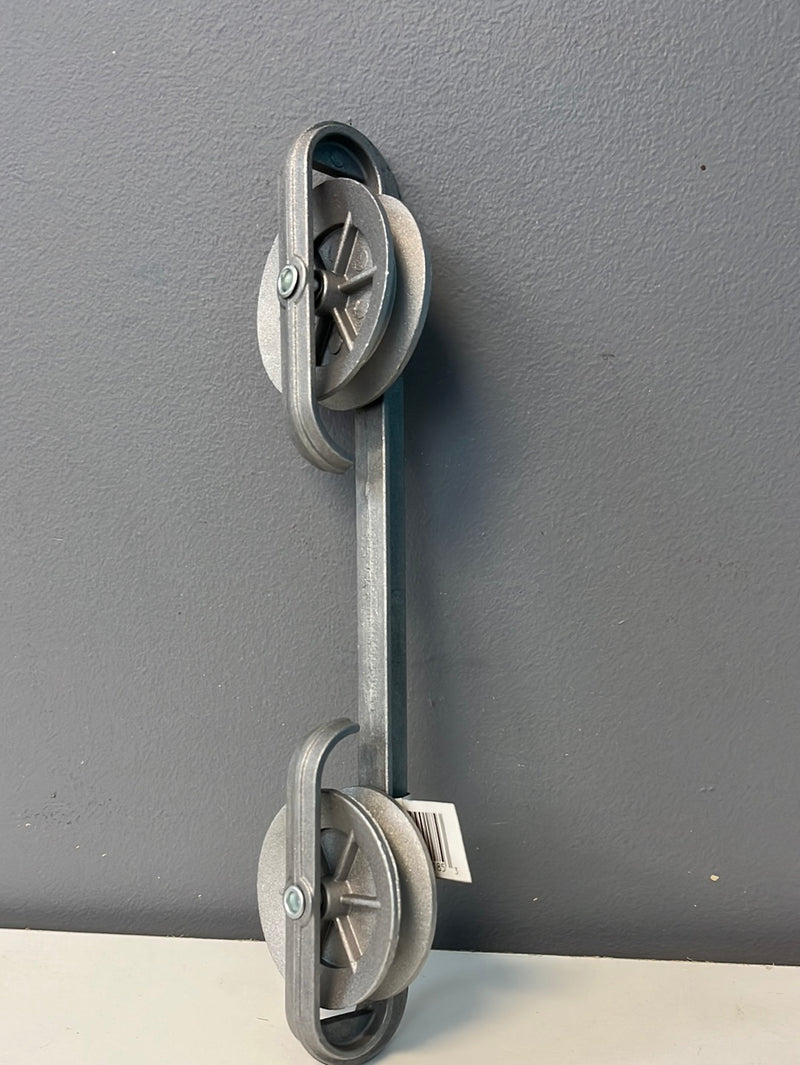 Metal Clothesline Spacer with Wheels