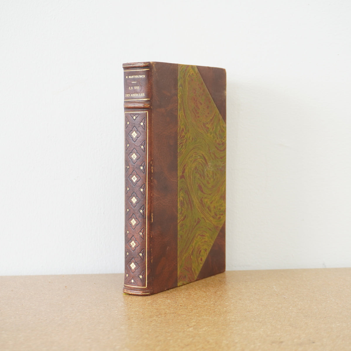 La Vie des Abeilles by Maurice Maeterlinck 1912