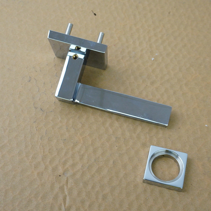 Louisiana Passage Lever Set on Square Roses, Left Hand 8025LOUSR