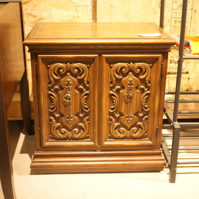 25-inch W Mid Century Modern Style 2-Shelf Nightstand