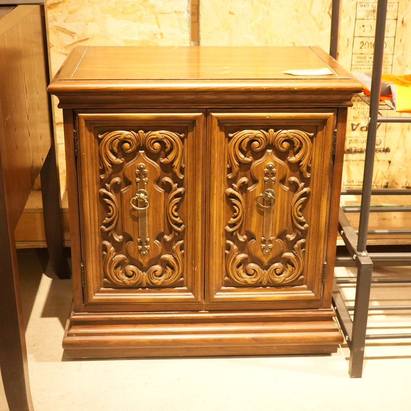 25-inch W Mid Century Modern Style 2-Shelf Nightstand
