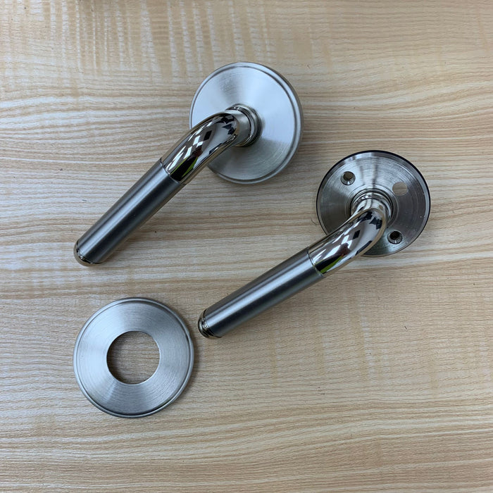 New Orleans Reversible Passage Lever in Satin Nickel 1001NOLCRR