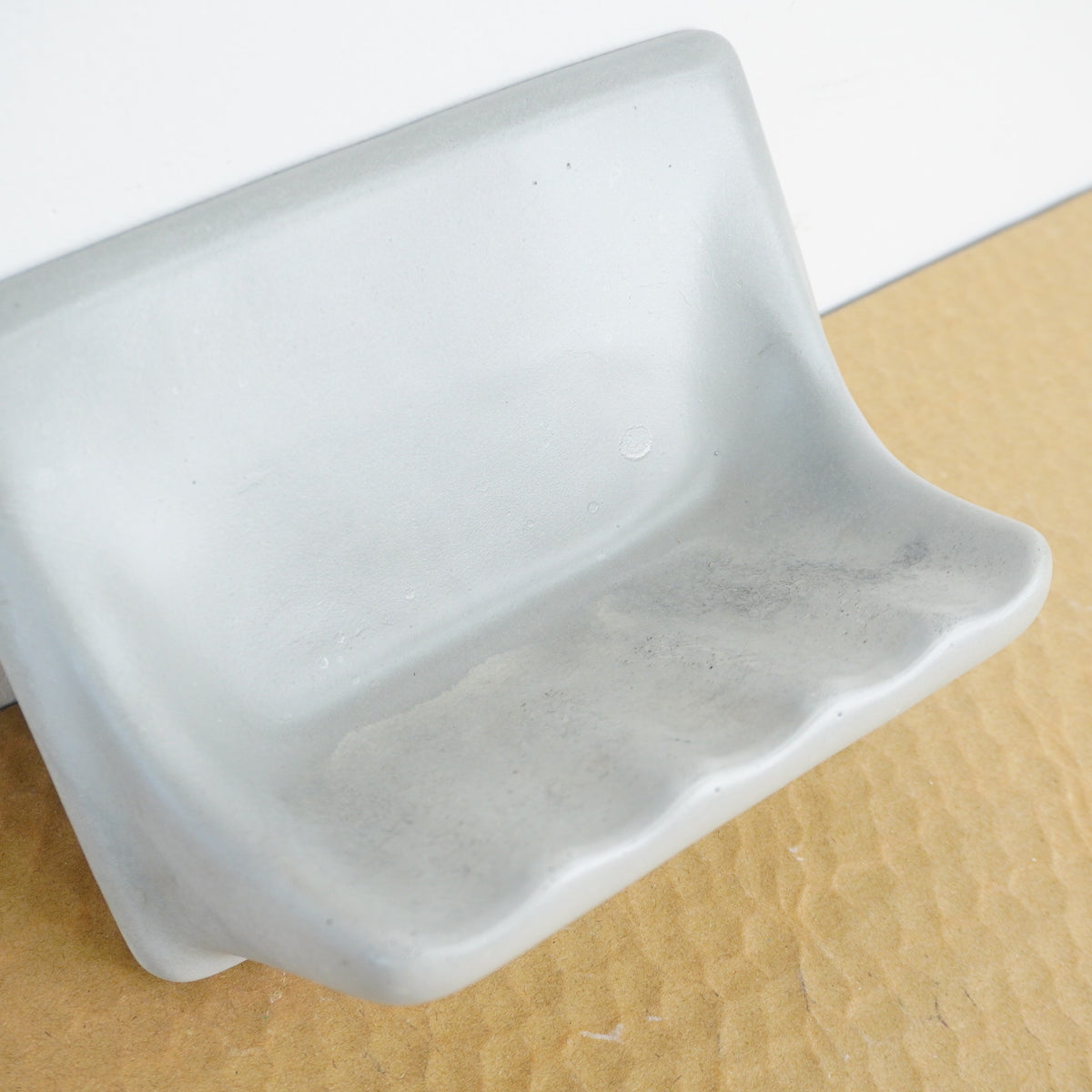 Porcelain Wall-Mount Soap Dish in Grigio Grey