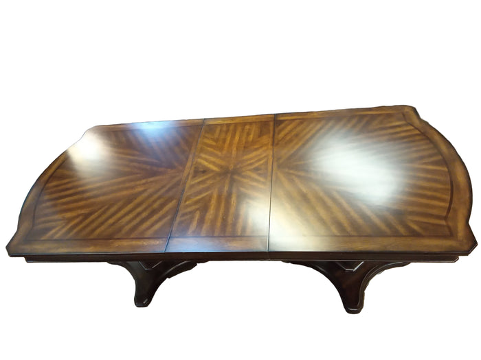 Fluted Pedestal Base Dining Table